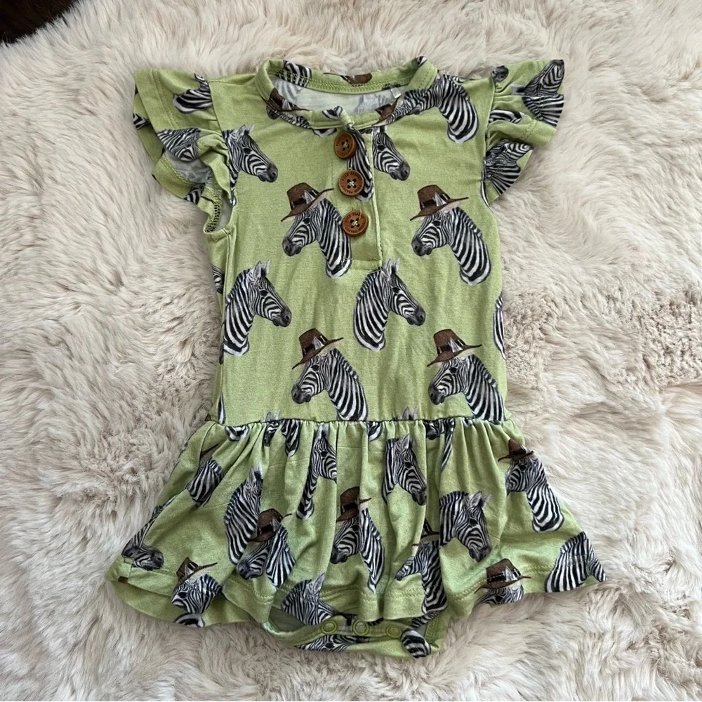 Posh Peanut Dante Zebra Print Henley Short Sleeve Twirl Skirt Bodysuit Sz 3-6M - Picture 1 of 5